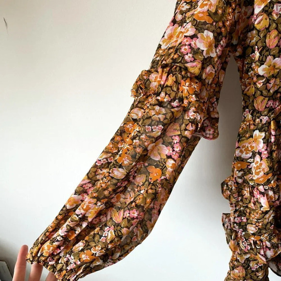 Showpo Liadi Playsuit Jumpsuit Black Floral Sz 12 - Picture 5 of 9